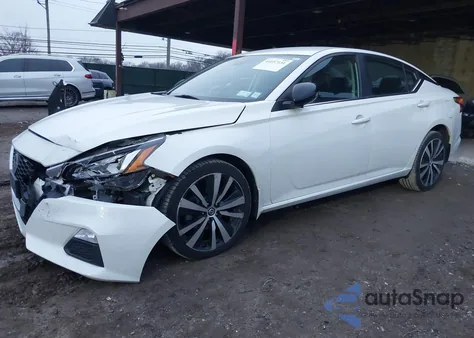 2021 Nissan Altima Sr Intelligent Awd z USA, uszkodzony, nr VIN 1N4BL4CWXMN419141